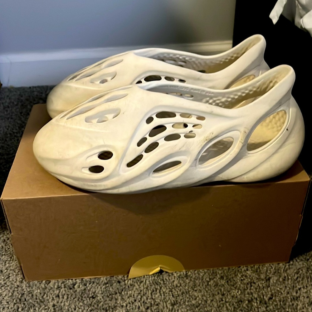 Beige Yeezy Foam Runner